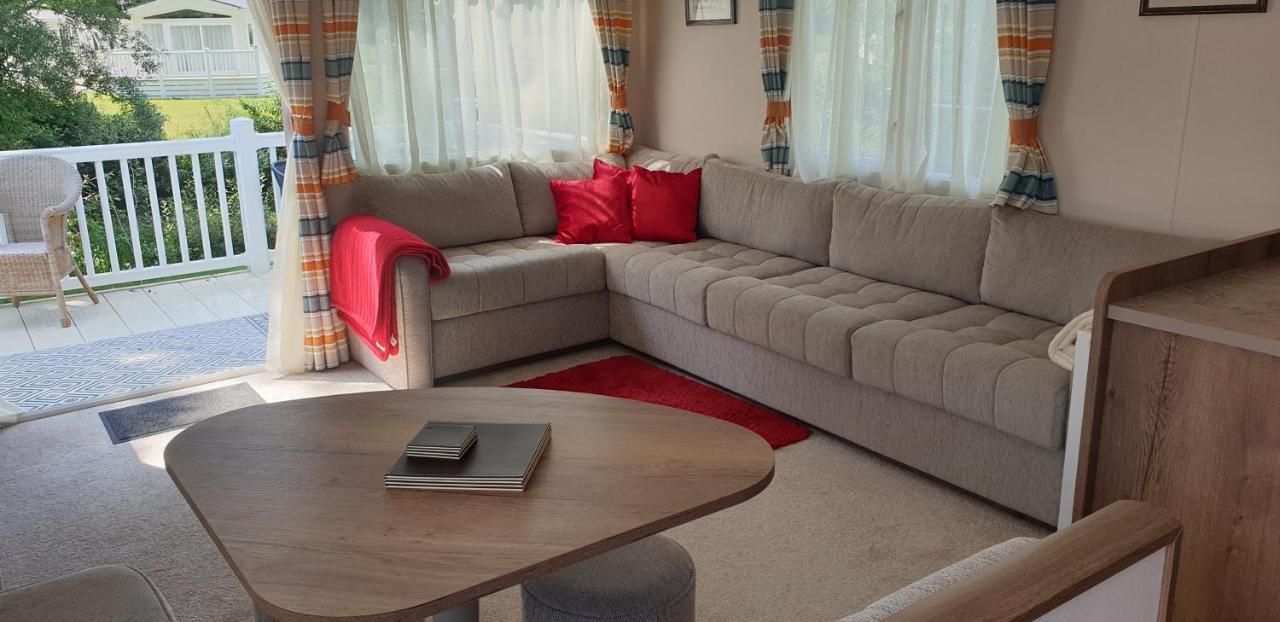 Lakeside Cotswold Holiday Home Cirencester Kültér fotó