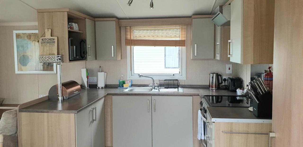 Lakeside Cotswold Holiday Home Cirencester Kültér fotó